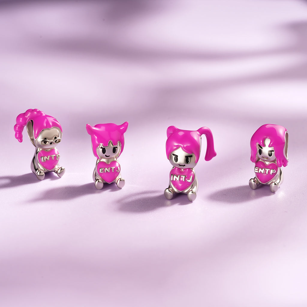 Gnoce MBTI ENTJ Personality Type Embraces Love Charm_4