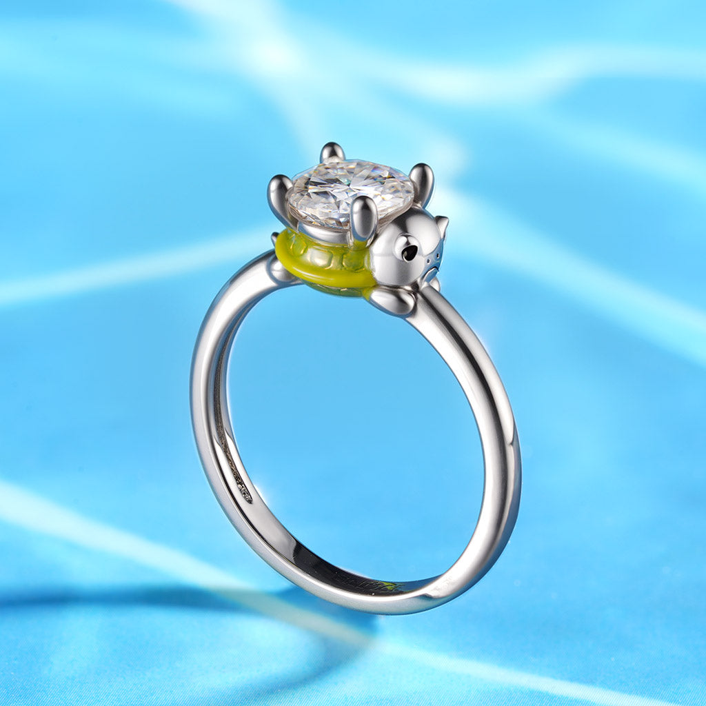 Gnoce Turtle Embraces Moissanite Round Cut Ring_7