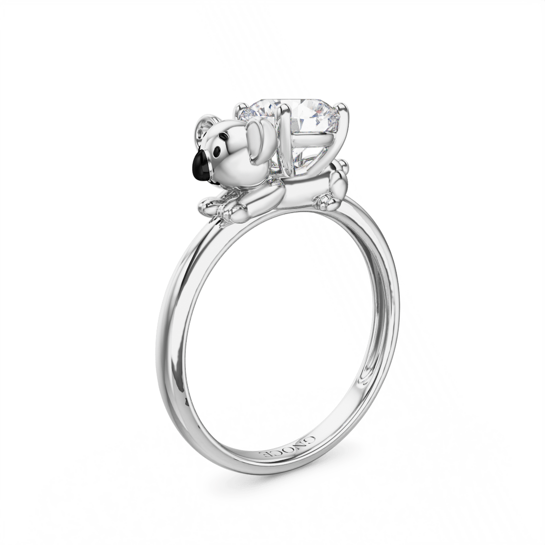 Gnoce Koala Embraces Moissanite Round Cut Ring_1