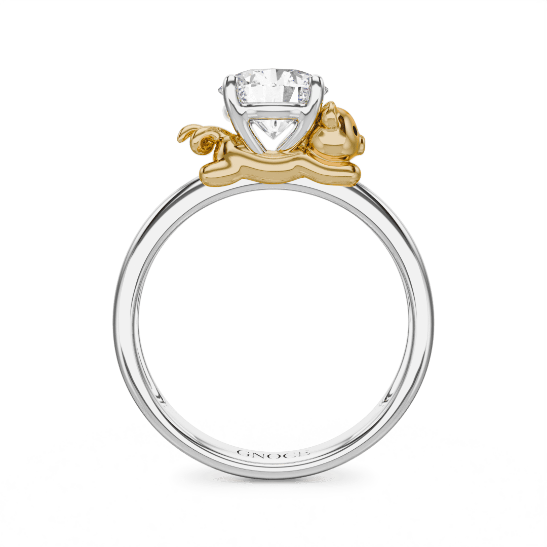 Gnoce Playful Golden Pig Embraces Moissanite Round Cut Ring_5