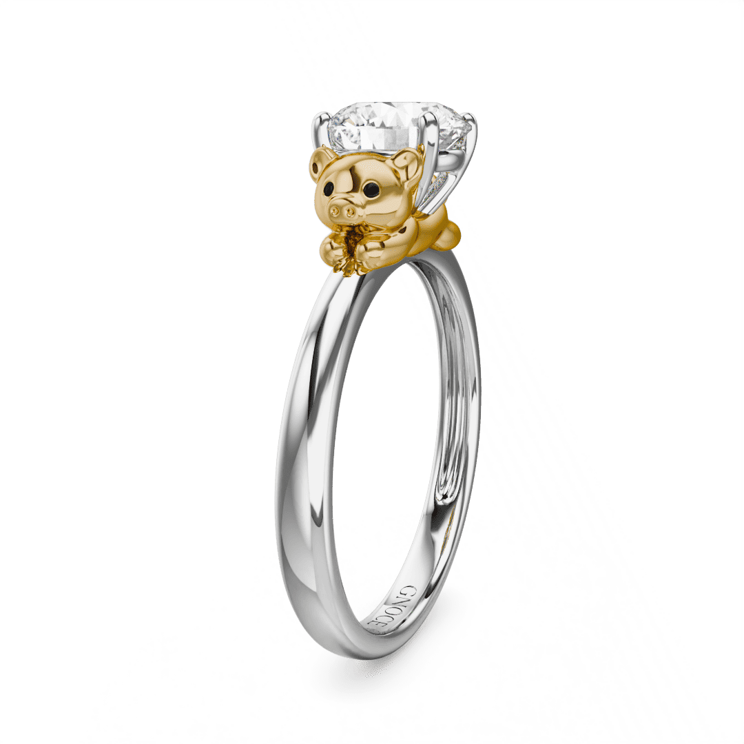 Gnoce Playful Golden Pig Embraces Moissanite Round Cut Ring_4