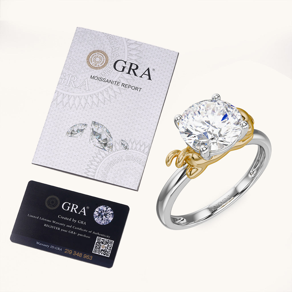 Gnoce Playful Golden Pig Embraces Moissanite Round Cut Ring_6