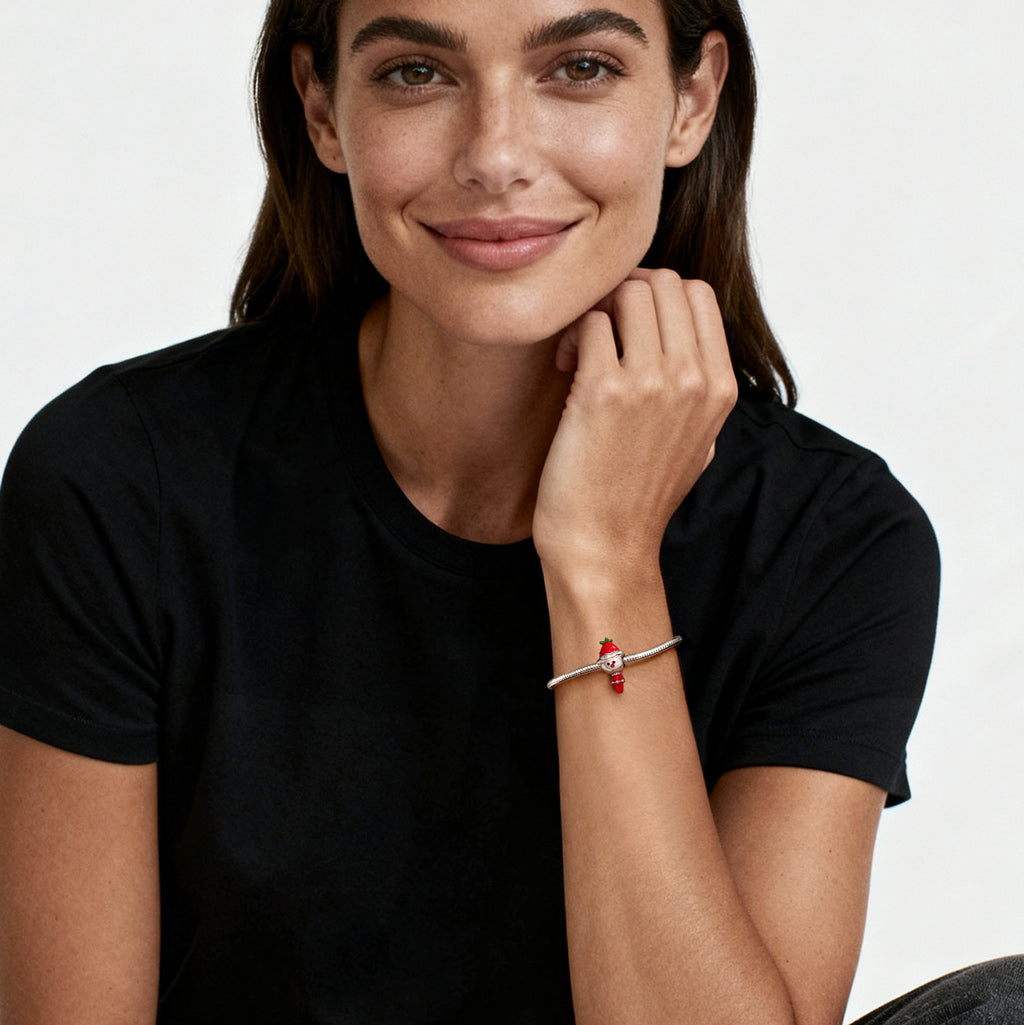 Gnoce Christmas Strawberry Doll Charm_4